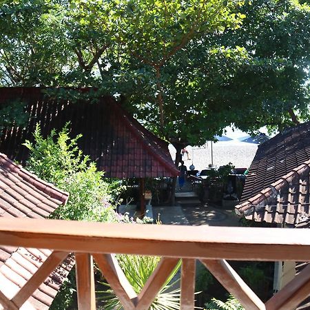 Blue Star Bungalows & Cafe Amed Eksteriør bilde
